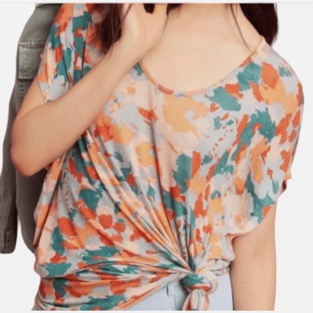 Akemi + Kin Anthropologie Camo oversized top - Picture 2 of 8
